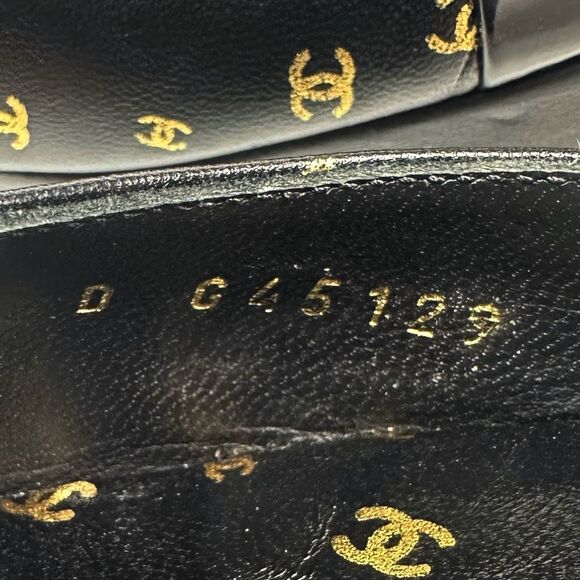 CHANEL 2023 All Over Interlocking CC Logo Black Heels Size 38 Platform Cap Toe - Picture 15 of 16